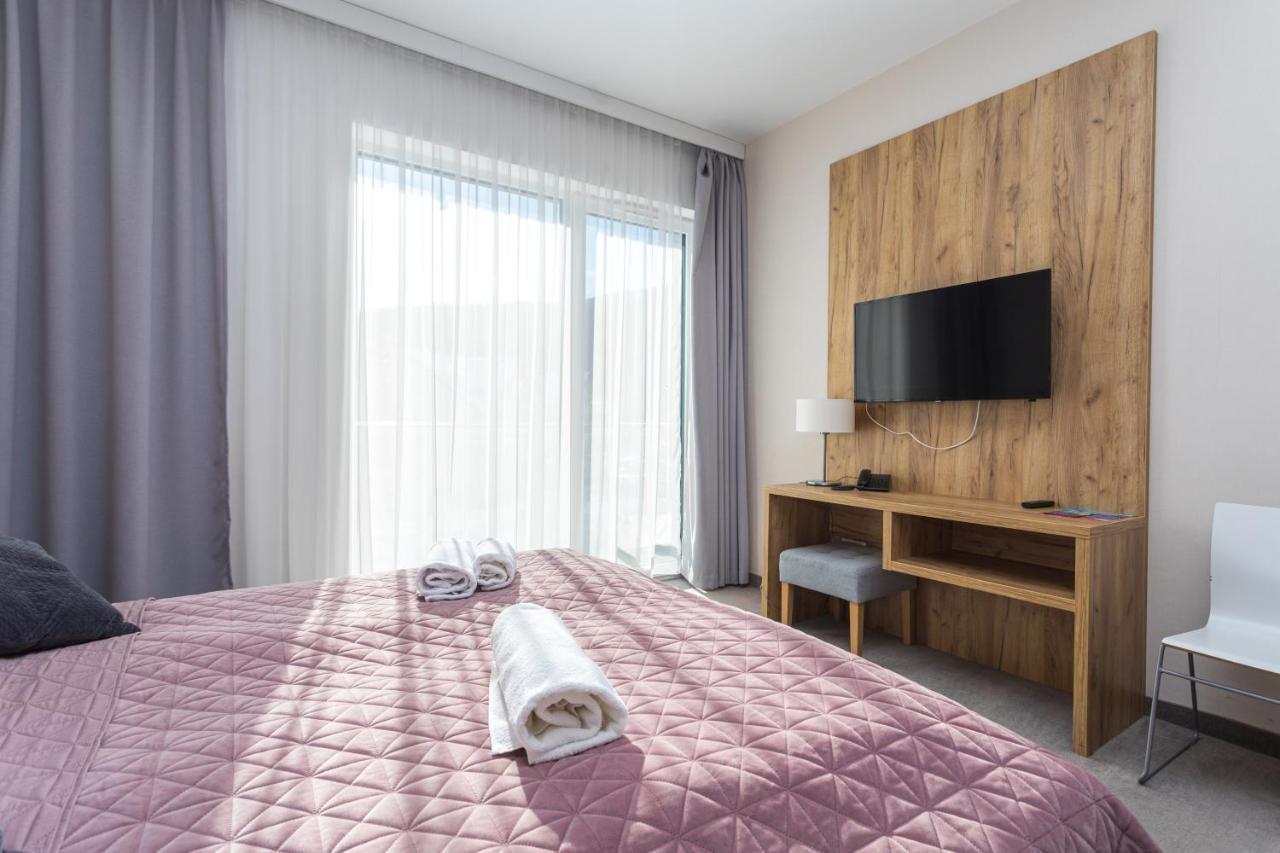 Aparthotel Apartamenty Czarna Gora 239 西恩纳 外观 照片