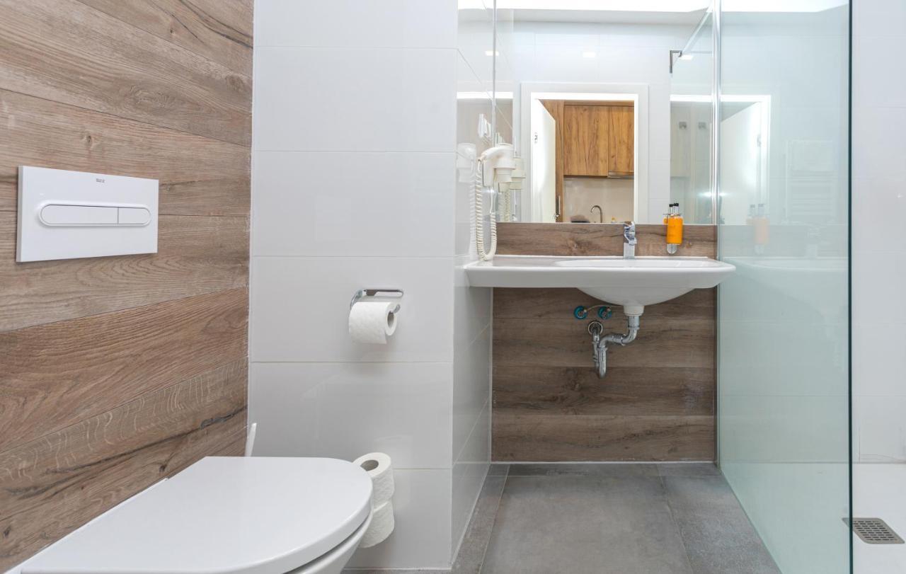 Aparthotel Apartamenty Czarna Gora 239 西恩纳 外观 照片