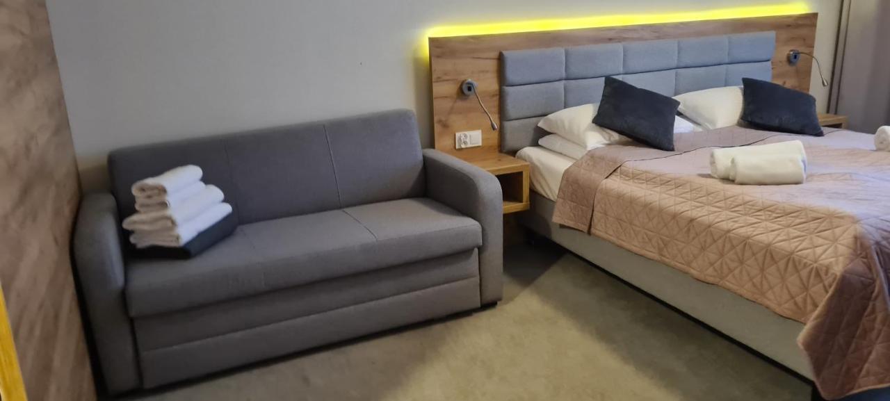 Aparthotel Apartamenty Czarna Gora 239 西恩纳 外观 照片